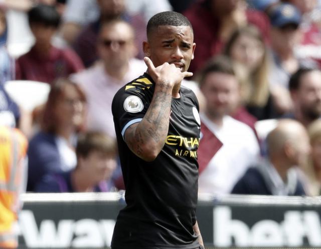 西汉姆集结日调整名单；志在社区盾名次提升；气氛紧张；赛季目标并未改变的简单介绍